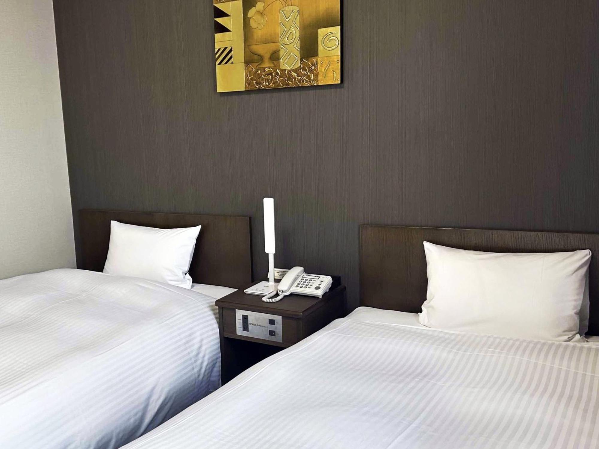 Hotel Route-Inn Kakamigahara Екстериор снимка